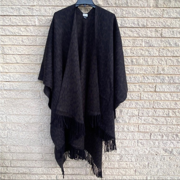PERRY ELLIS LABEL, MOCHA /BROWN COLORED PONCHO/SHAWL W/ FRINGE - Picture 1 of 5